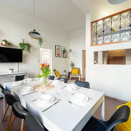 Botanic Apartment